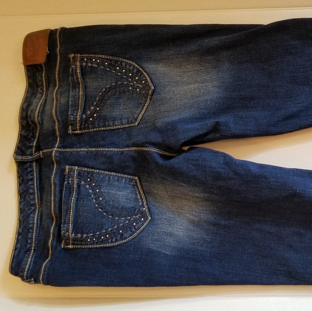 Ariya jeans
